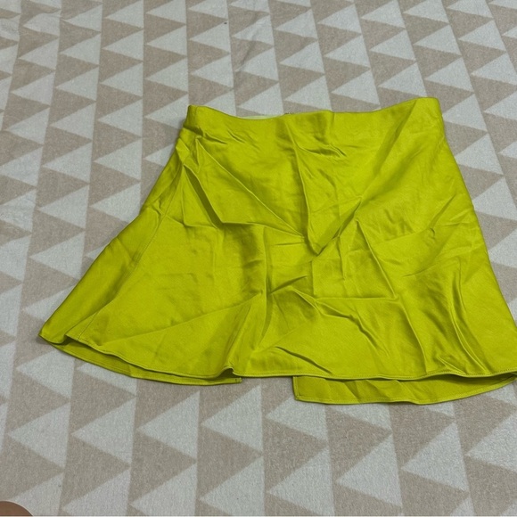 Tanya Taylor bright lime green mini skirt - Picture 2 of 5
